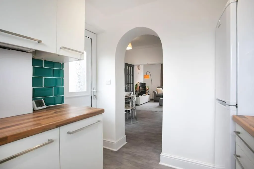 Вилла Cudworth House, Barnsley For Contractors & Families, Off-Road Parking, Speedy Wifi,Etc