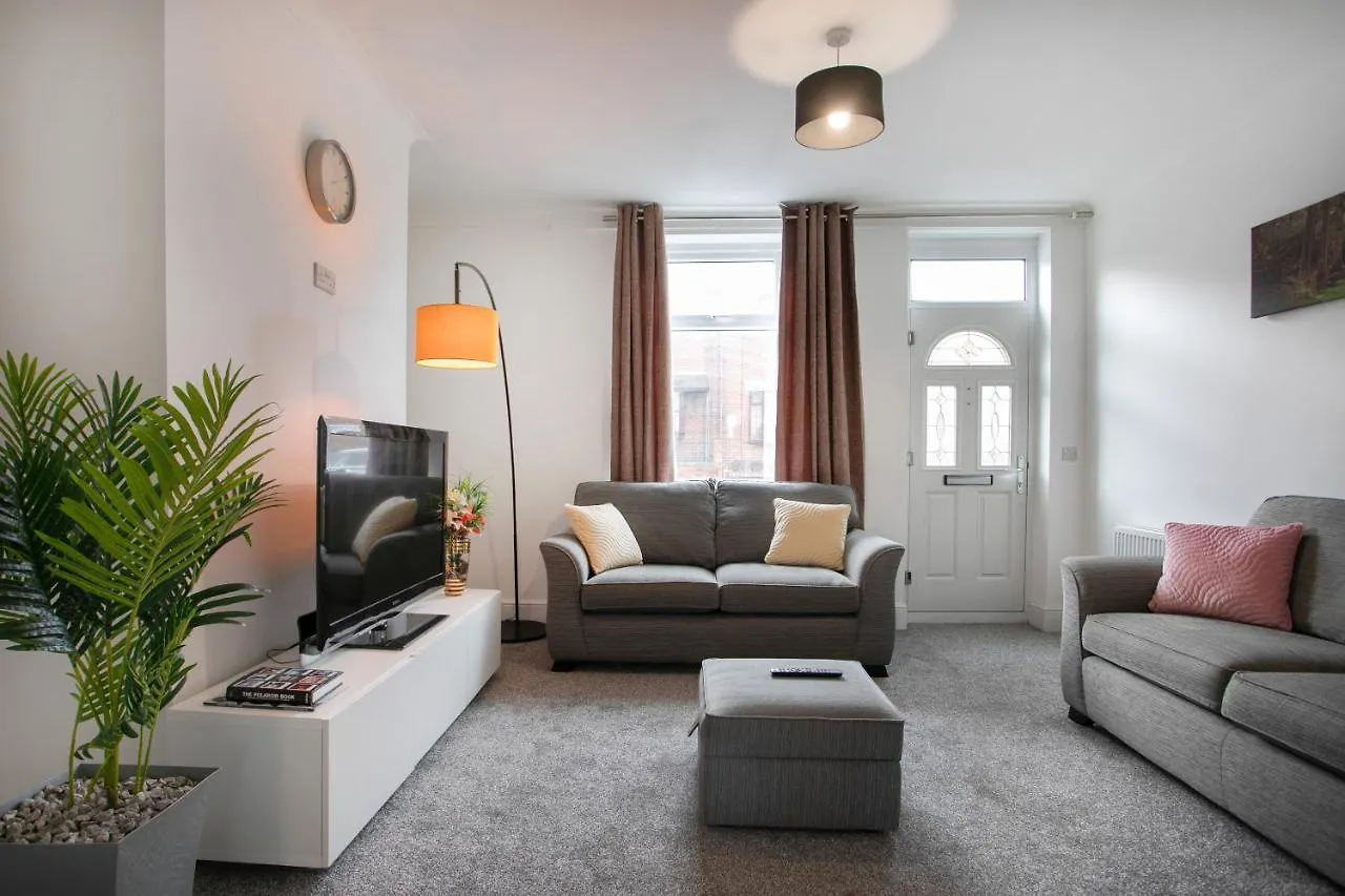 Вилла Cudworth House, Barnsley For Contractors & Families, Off-Road Parking, Speedy Wifi,Etc