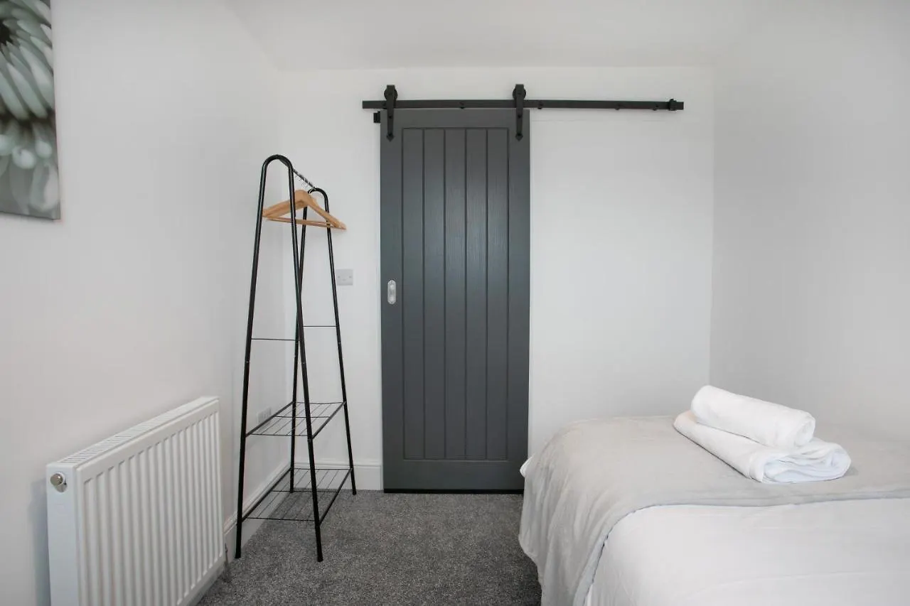 Вилла Cudworth House, Barnsley For Contractors & Families, Off-Road Parking, Speedy Wifi,Etc 0*,
