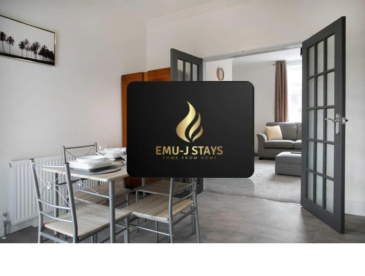 Дом отдыха Вилла Cudworth House, Barnsley For Contractors & Families, Off-Road Parking, Speedy Wifi,Etc